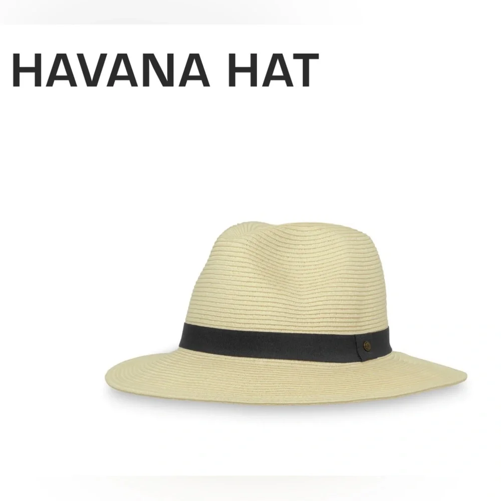 Beach/Sun Hat - Picture 1 of 4